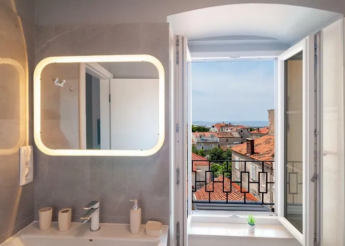 Luxury 7heaven Apartman